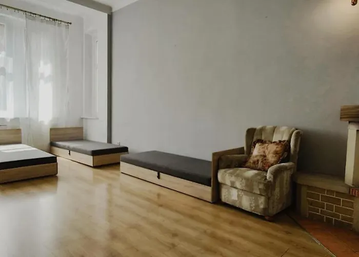 Tanie Spanie Przy Park - Zameldowanie Bezobslugowe - *