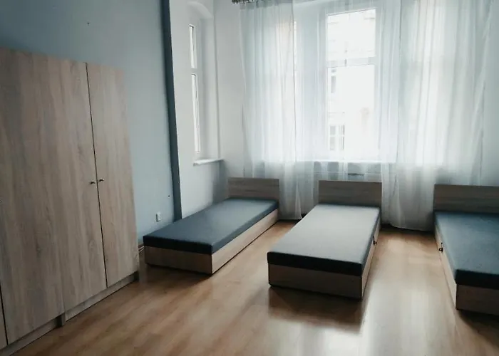 Tanie Spanie Przy Park - Zameldowanie Bezobslugowe - * Poznań